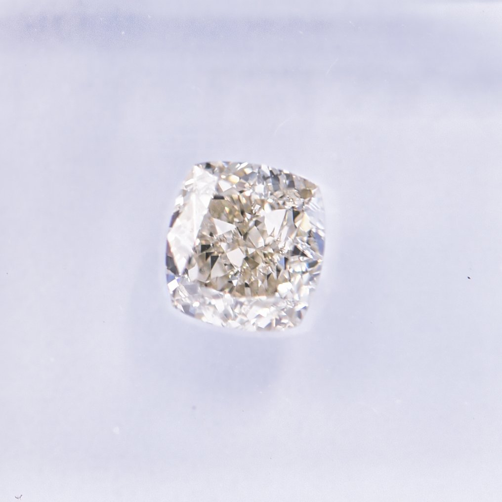 Ingen mindstepris - 1 pcs Diamant  (Naturfarvet)  - 0.52 ct - Pude - Light Gul - SI1 - International Gemological Institute (IGI) - VG #2.1