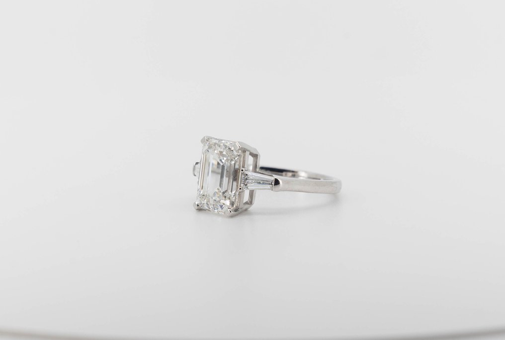 戒指 - 18 克拉 白金 -  5.04ct. tw. 鉆石 (實驗室培育) - 鉆石 - Emerald E-VVS2 #1.0