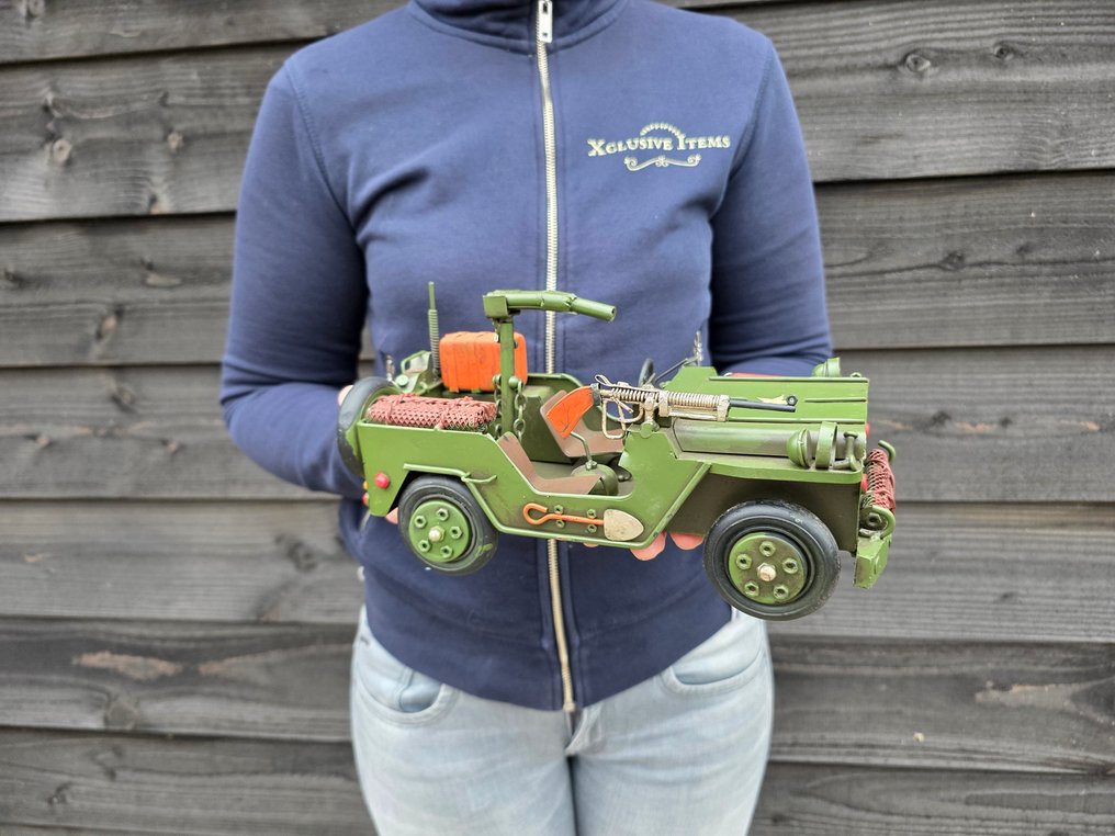 装饰饰品 - 金属艺术品 军用吉普车 #1.0