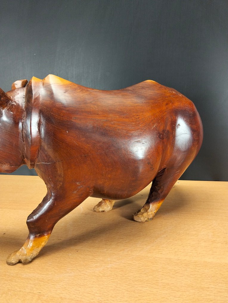 Carving, Neushoorn houtsnijwerk - 24.5 cm - Wood #1.0