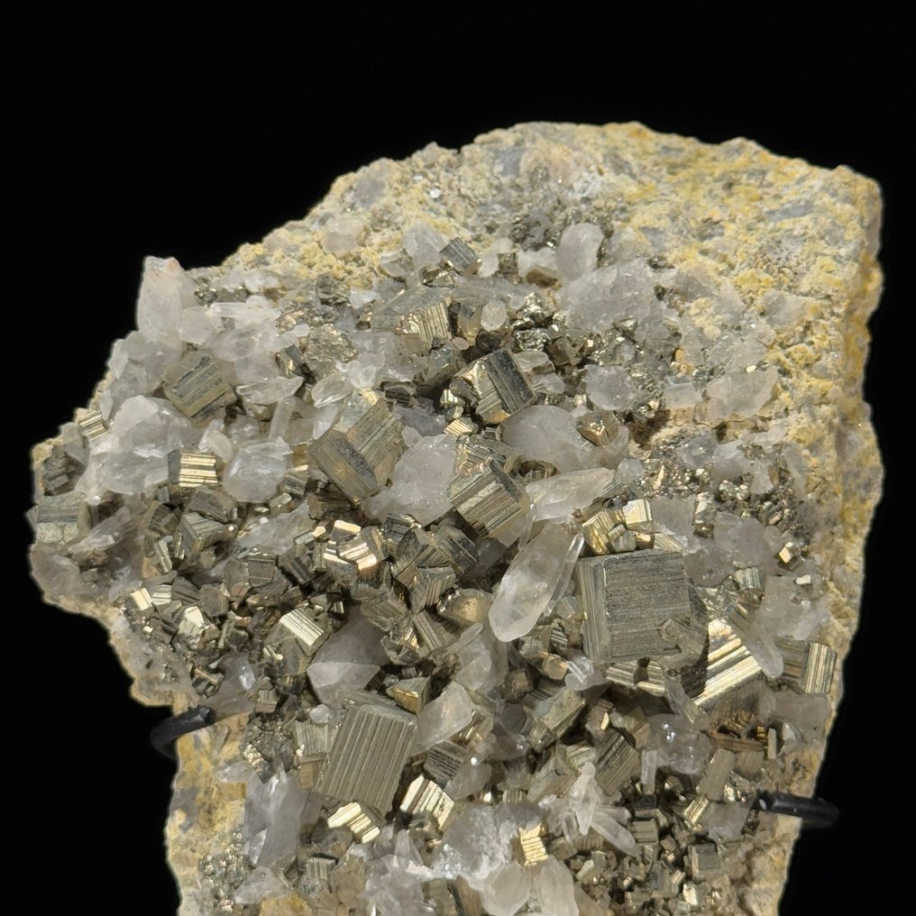 Geen reserveprijs - Prachtig paar pyriet & kubus calciet kristalcluster op maat gemaakte standaards Kristalcluster- 2100 g - (2) #2.1