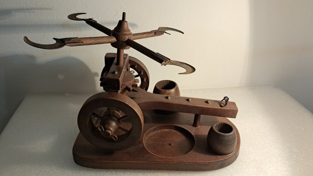 Model pojazdu wojskowego - Carro Falciante 1483 Leonardo da Vinci - Wymiary 150x220 mm #1.0