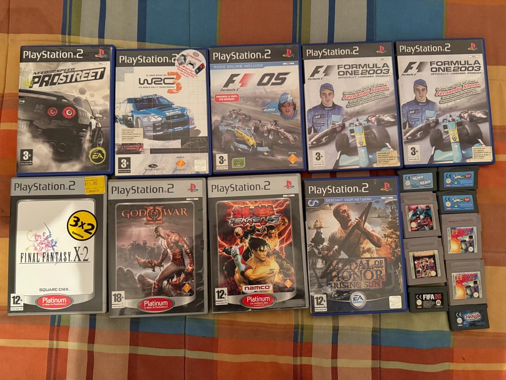 Sony, Nintendo - Gameboy Classic - Lot of PS2 games and Game Boy cartridges - Video game - In original box #1.0