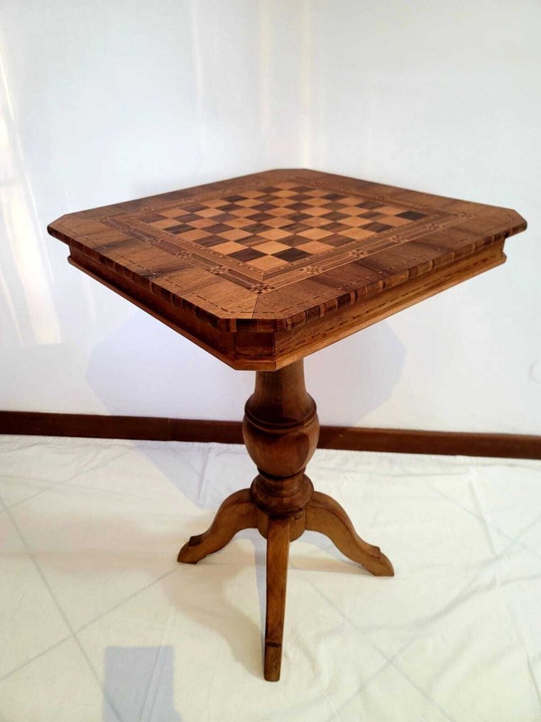 Chess table - Wood - Checkerboard table #1.0