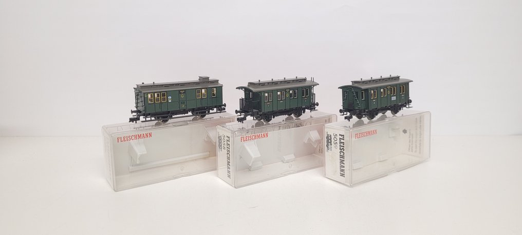Fleischmann H0 - 5057 - Modeltog passagervogn (3) - DRG #1.0