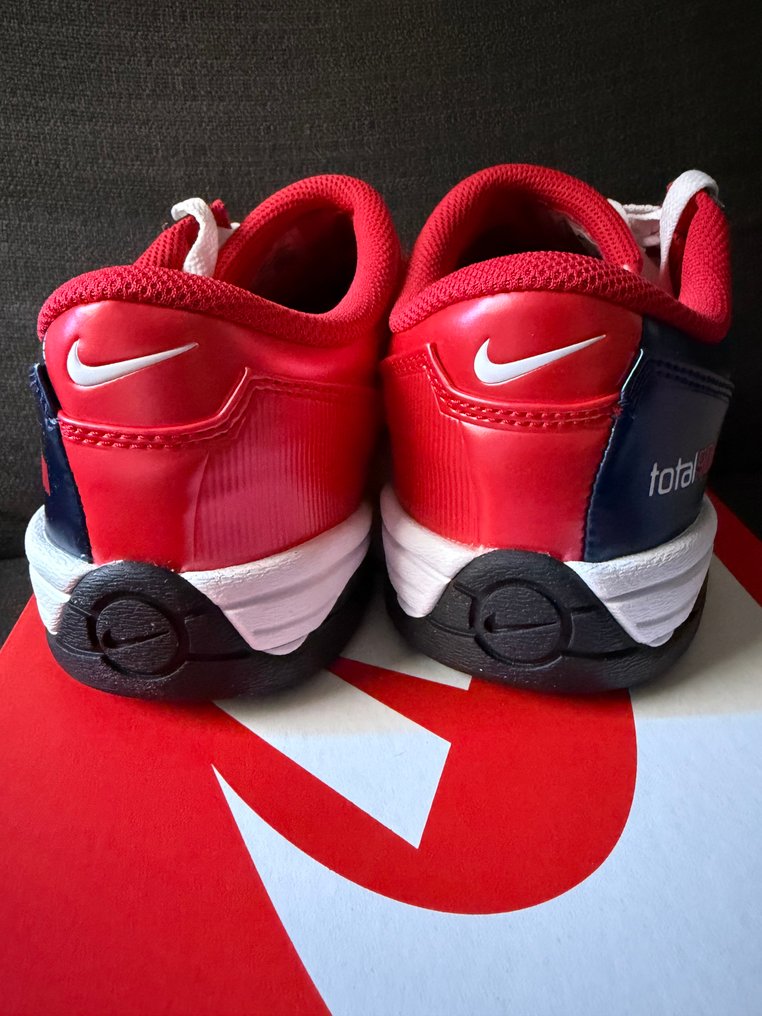Nike - Total 90 - Sneakers - Size: EU 43 #4.3
