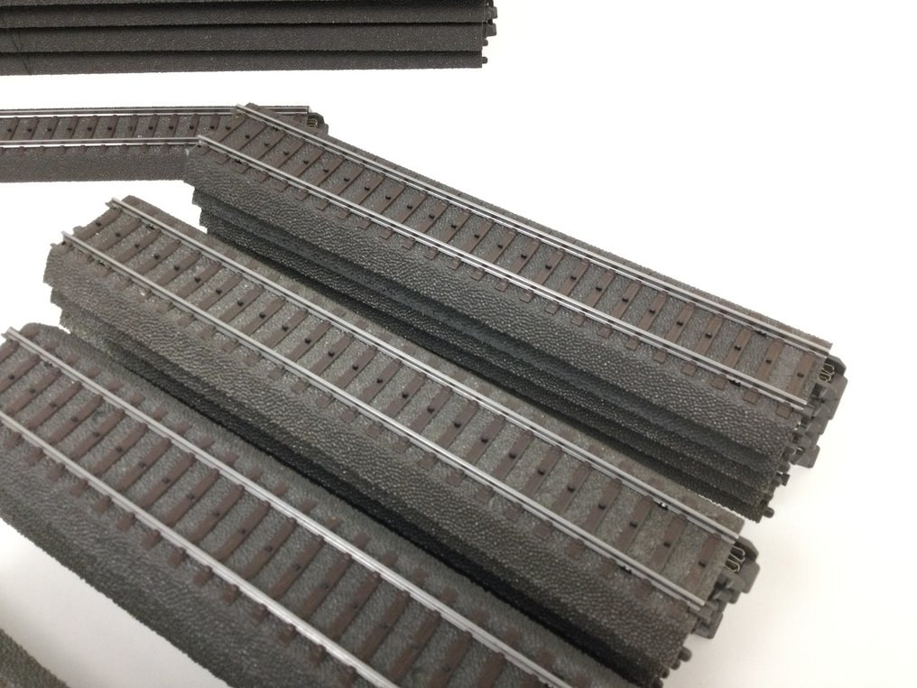 Märklin H0 - 24172/24188/24236/24360 - Model train tracks (50) - 50x right C-Rails, various lengths #4.3