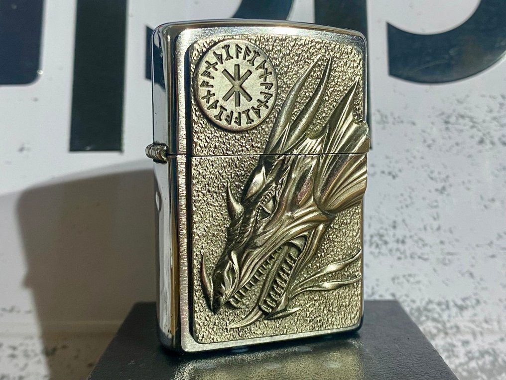 Zippo - DRAGON - RELIEF - Ingen mindstepris - Lighter - Stål (rustfrit), Messing #1.0