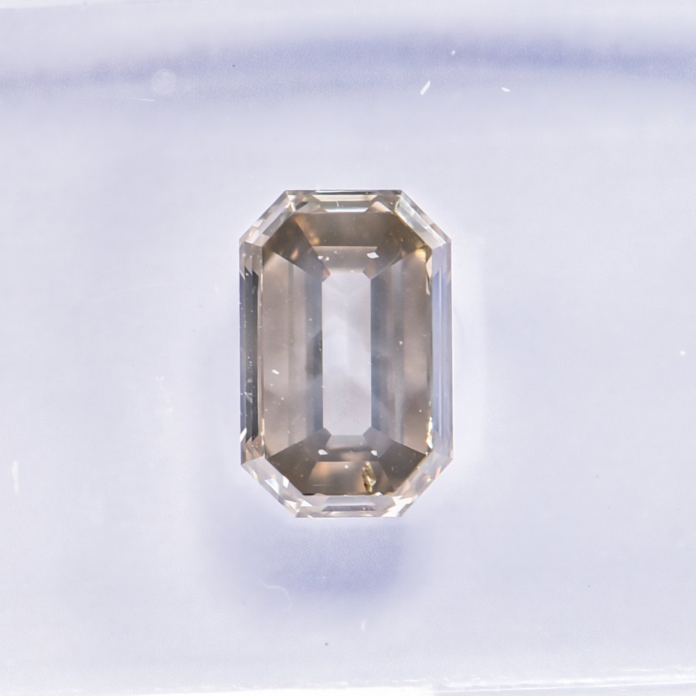 没有保留价 - 1 pcs 钻石  (天然色彩的)  - 1.07 ct - 祖母绿 - Fancy 稍帶綠色的, 灰色 黄色 - SI2 微内含二级 - 国际宝石研究院（IGI） - VG #2.1