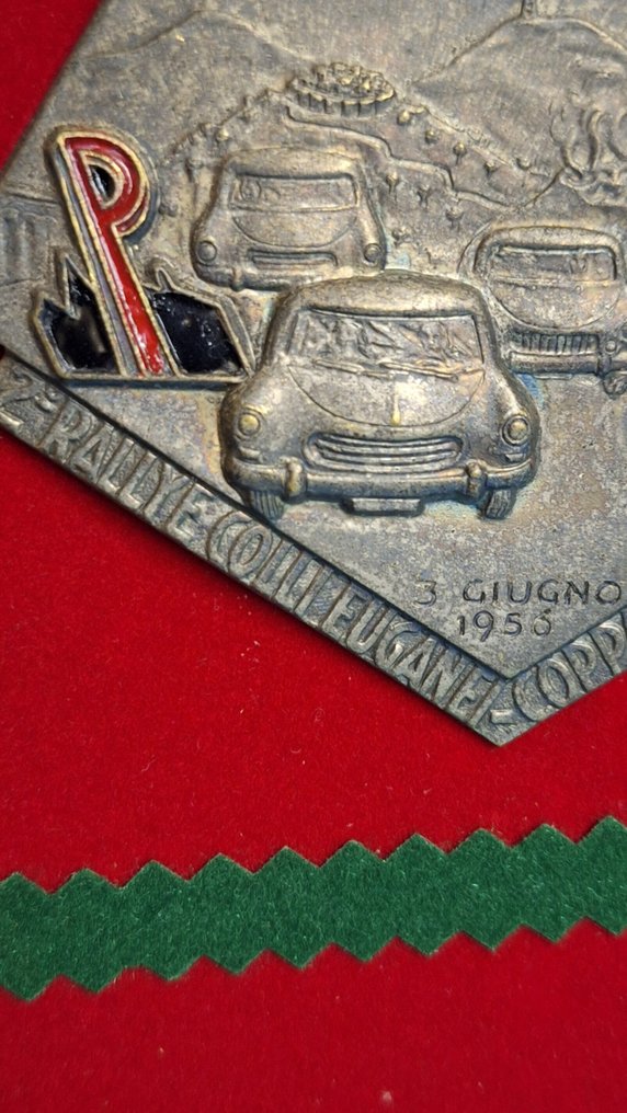 Badge - AC - 1956 #1.0