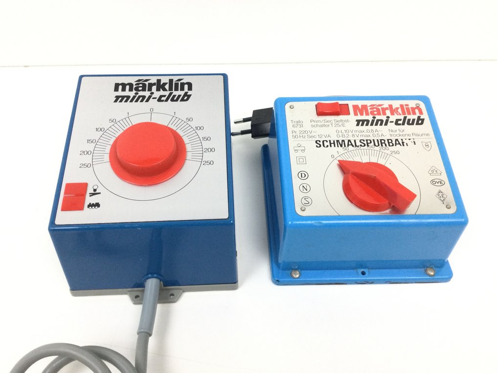 Märklin Z - 6711/6731 - Transformer (2) - To stykker rijspanningsregelaar/transformator 12VA #1.0