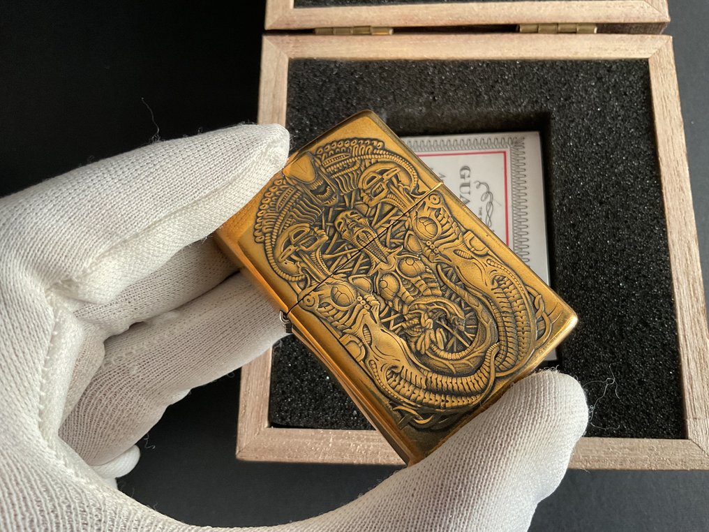 Zippo - 芝宝 - Alien - 没有保留价 - 口袋打火机 - 黄铜 #1.0