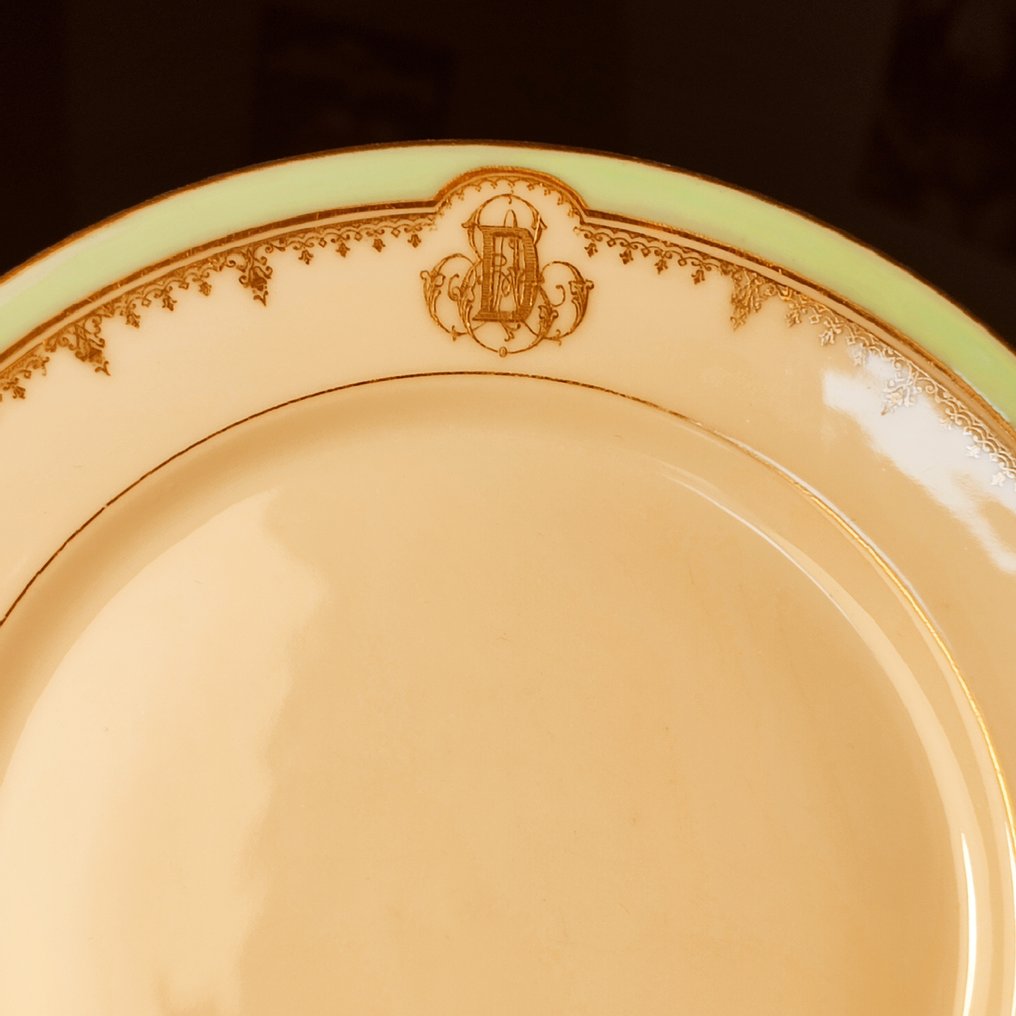 « Vieux Paris » signé « F. Dommartin » - XIXe - Σερβίτσιο τραπεζιού (19) - Απαλό πράσινο διακόσμηση, χρυσές ραβδώσεις & μονογράμμα - Λεπτή πορσελάνη - παλιό σερβίρισμα τραπεζιού #3.2