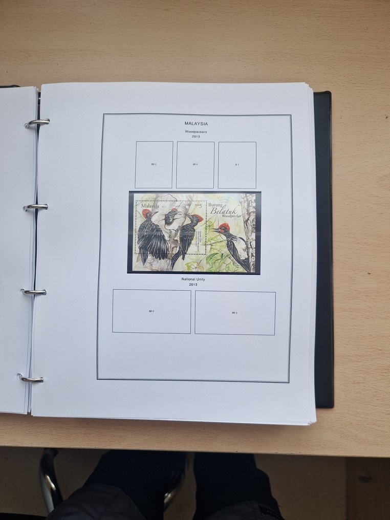馬來西亞 2012/2024 - 马来西亚造币厂及一些二手邮票收藏，2012年至2024年，装在相册和活页夹中。 #4.3