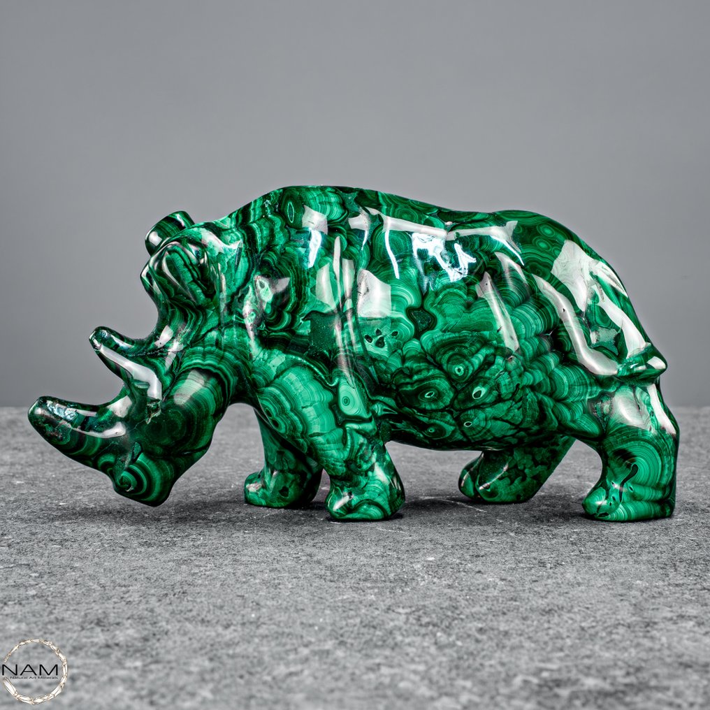 Μεγαλοπρεπής μαλαχίτης ρινόκερος Δύναμη, κομψότητα και αγνή φύση σε ένα έργο τέχνης.- 768.55 g #1.0