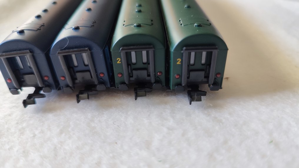 LS MODELS N - 72005   72003 - Model train passenger carriage set (4) - NMBS #4.3