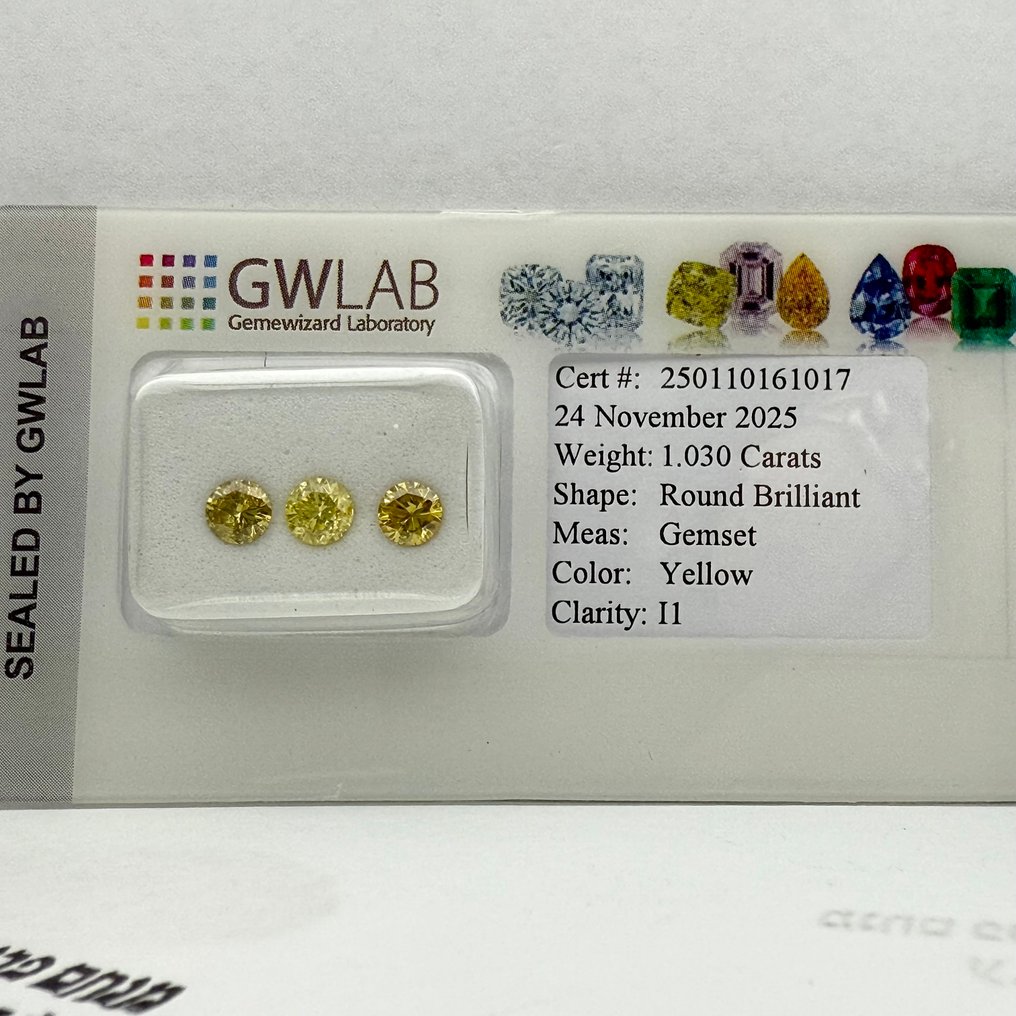 没有保留价 - 3 pcs 钻石 (经彩色处理) - 1.03 ct - 圆形 - Fancy vivid 黄色 - I1 内含一级 - Gemewizard宝石实验室(GWLab) #4.3