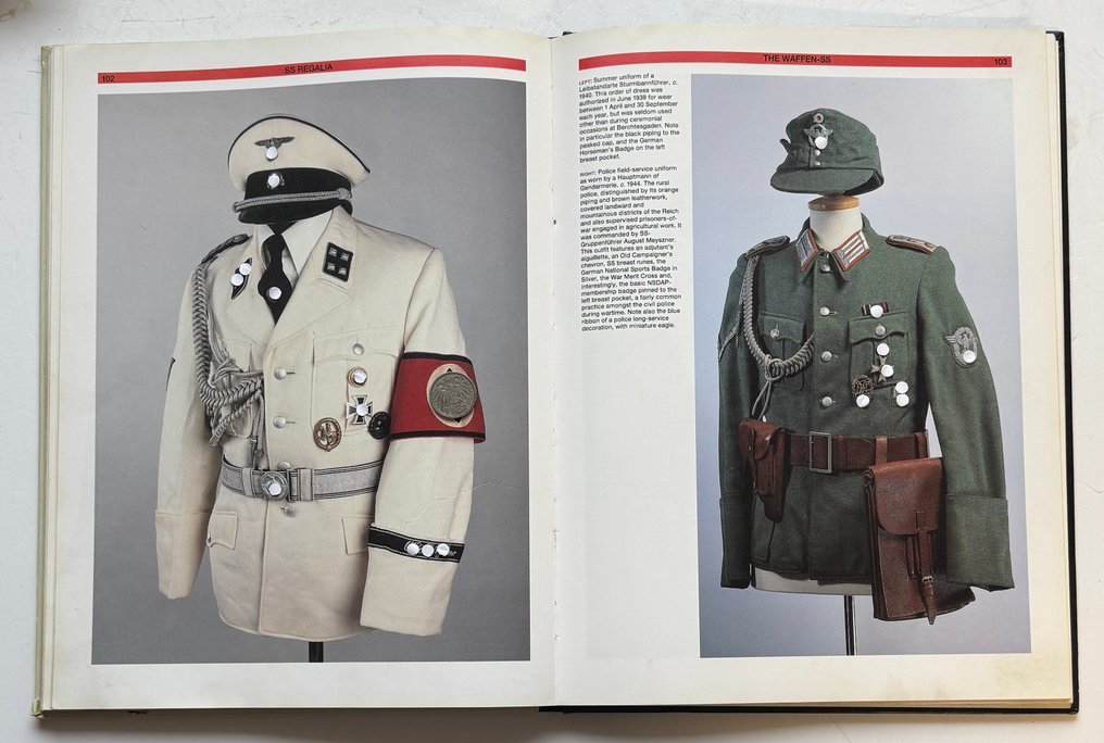 2 Bücher Uniformkunde - ....Regalia - 1990 #2.1