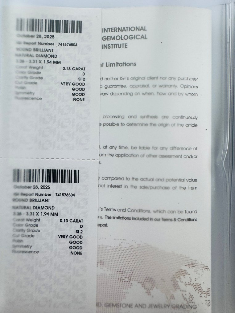 No Reserve Price - 2 pcs Diamond  (Natural)  - 0.26 ct - Round - D (colourless) - SI2 - International Gemological Institute (IGI) - *Matching Pair* #3.2