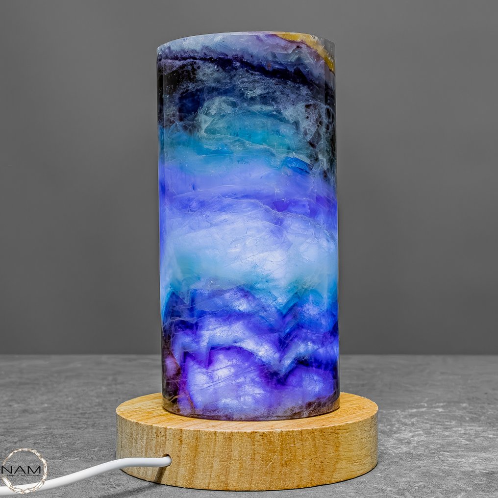 天然方解石——具有变换颜色的非凡方解石灯 灯- 762.58 g #4.3