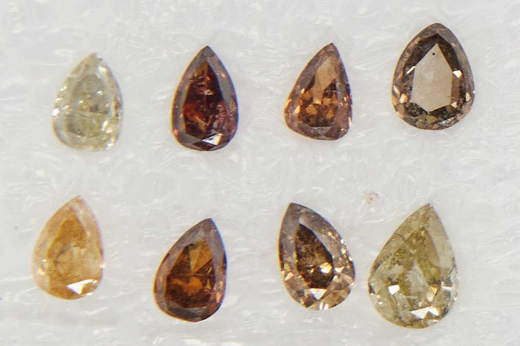 No Reserve Price - 8 pcs Diamond  (Natural)  - 0.92 ct - Pear - SI1, SI2, I1, I2, I3 - Gem Report Antwerp (GRA) #1.0