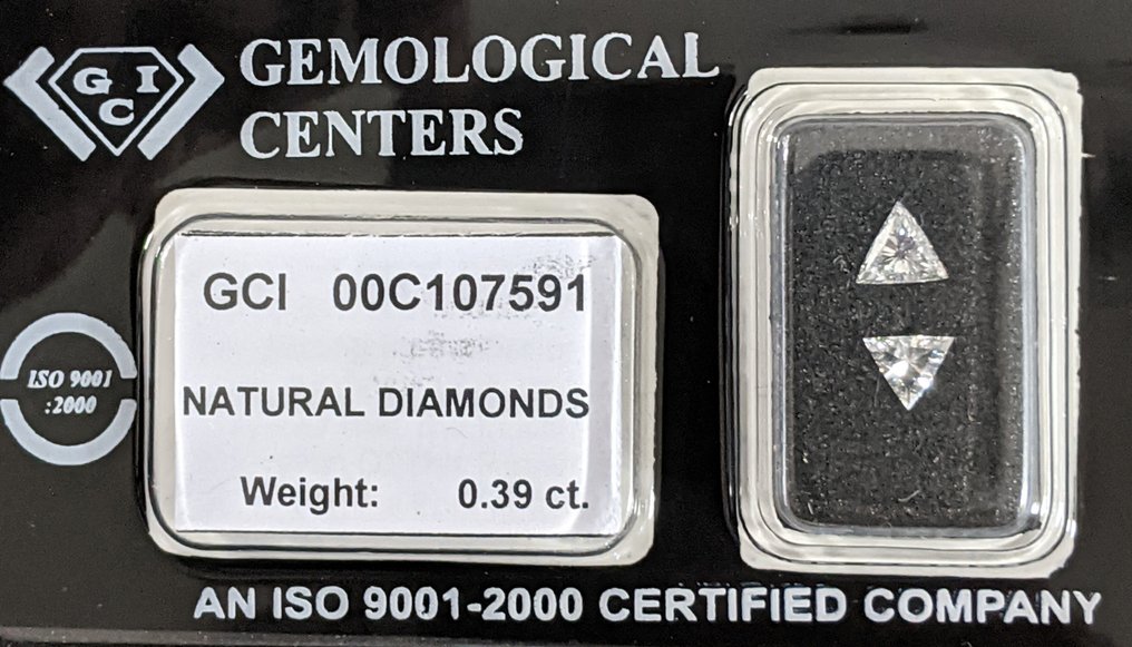 没有保留价 - 2 pcs 钻石  (天然)  - 0.39 ct - 三角形 - D (无色), E - VS1 轻微内含一级, VS2 轻微内含二级 - 以色列宝石中心（G.C.I.） #2.1