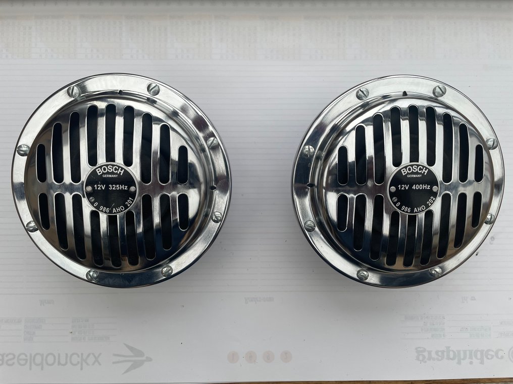 Car part (2) - Bosch - Claxon(Tromp) - 1970-1980 #1.0