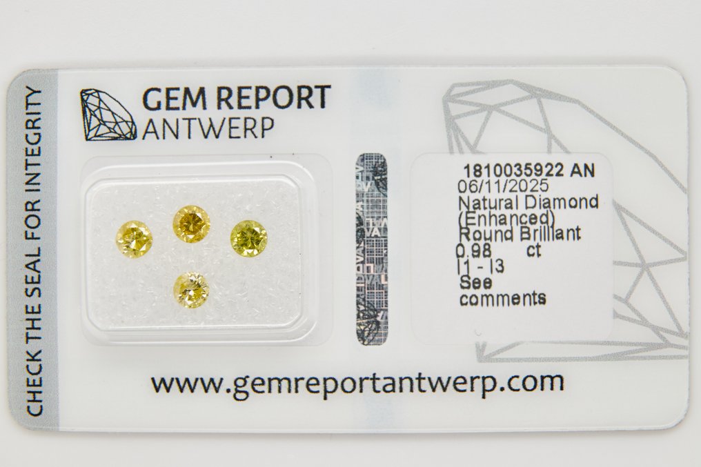 Sans prix de réserve - 4 pcs Diamant  (Traitement de couleur)  - 0.98 ct - Rond - I1, I2, I3 - Gem Report Antwerp (GRA) #1.0