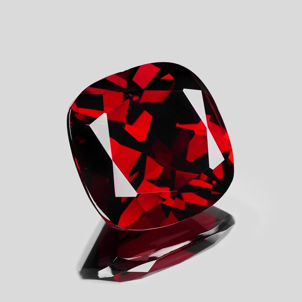 χωρίς τιμή ασφαλείας - 1 pcs Κόκκινο Ροδολίτης - 7.83 ct - Διεθνής Ένωση Έγχρωμων Πολύτιμων Λίθων (ICA GemLab) #1.0