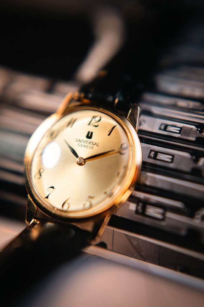 Universal Genève - Calatrava - 沒有保留價 - 542101 - 中性 - 1970-1979  #2.1