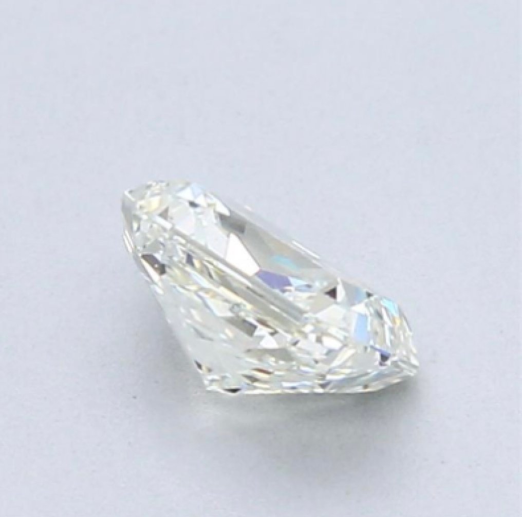 1 pcs 钻石 (天然) - 0.71 ct - 雷地恩型 - M - SI1 微内含一级 - 美国宝石研究院(GIA) #3.2