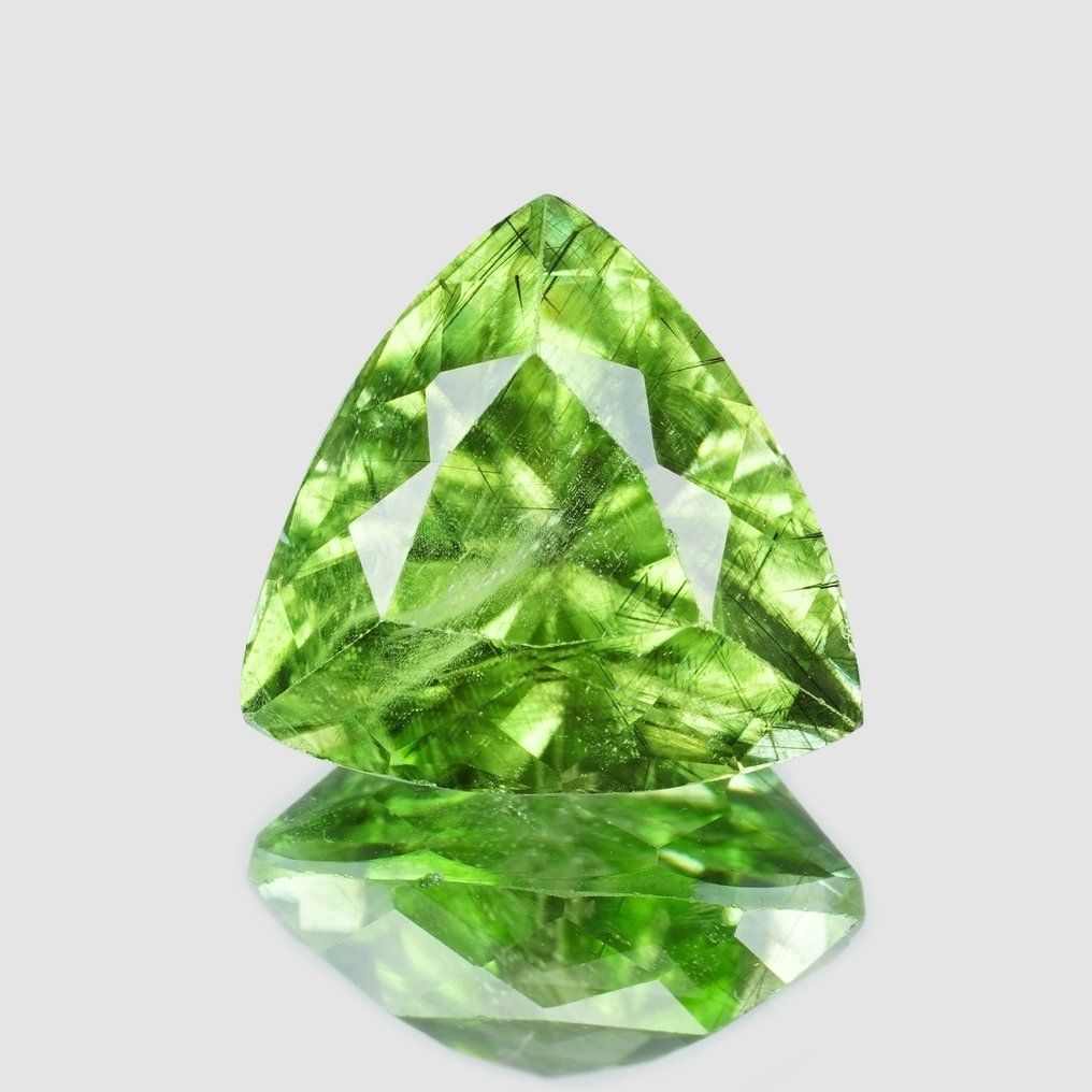 没有保留价 - 1 pcs  绿色 橄榄石  - 10.79 ct - 国际有色宝石协会（ICA GemLab） #1.0