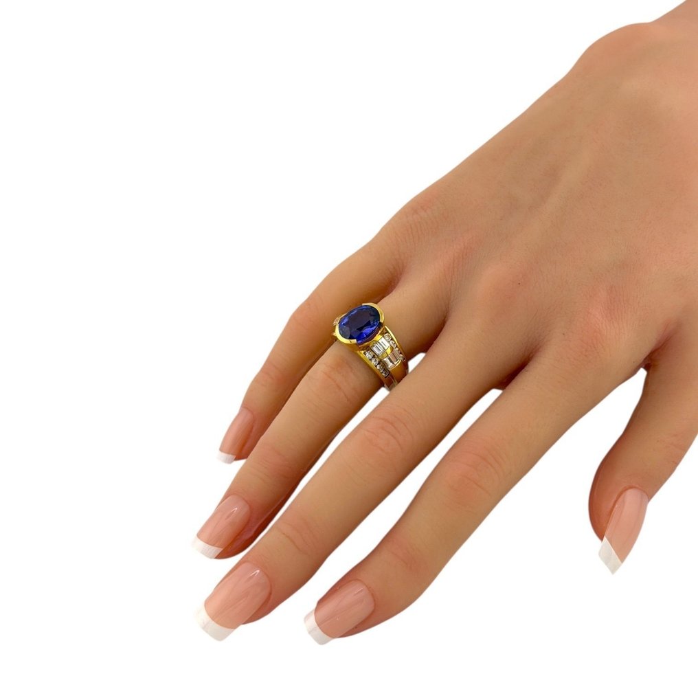 Bague - 18 carats Or jaune, Belle bague en or 18 carats avec diamants et saphir Saphir - Diamant #1.0