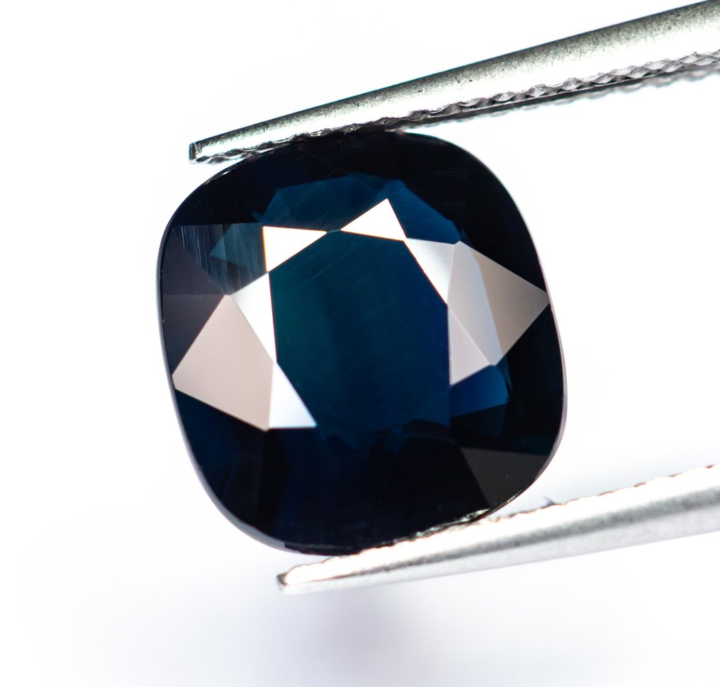 Zonder minimumprijs Saffier - 5.08 ct - Bellerophon Gemlab - Dark Greenish Blue #1.0