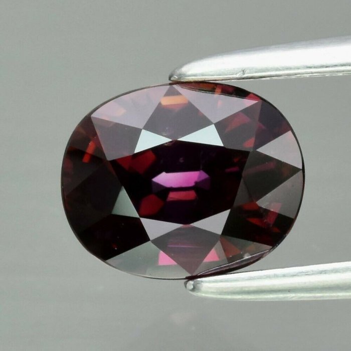 Nincs minimálár - 1 pcs Lila Zafír - 0.97 ct - Antwerpeni Drágakővizsgálati Laboratórium (ALGT) - 1 db lila zafír - 0 #1.0