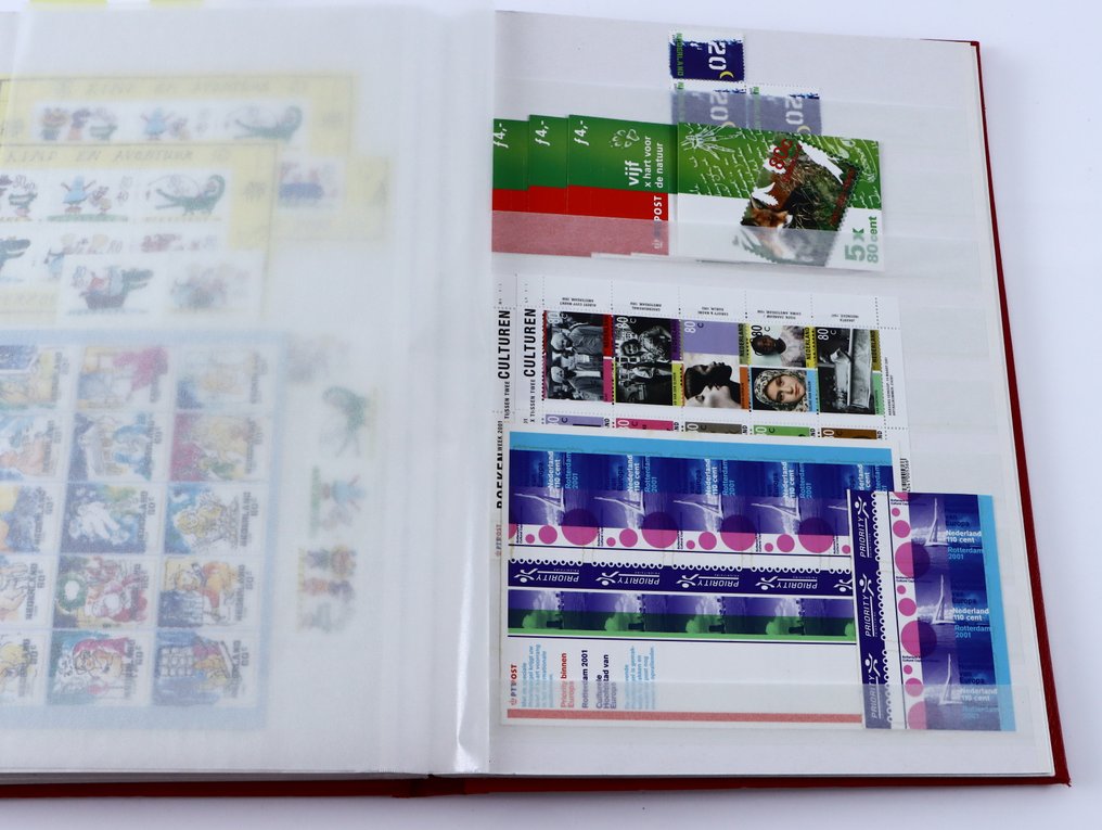 Netherlands - Collection in large quantities in stock album. #1.0