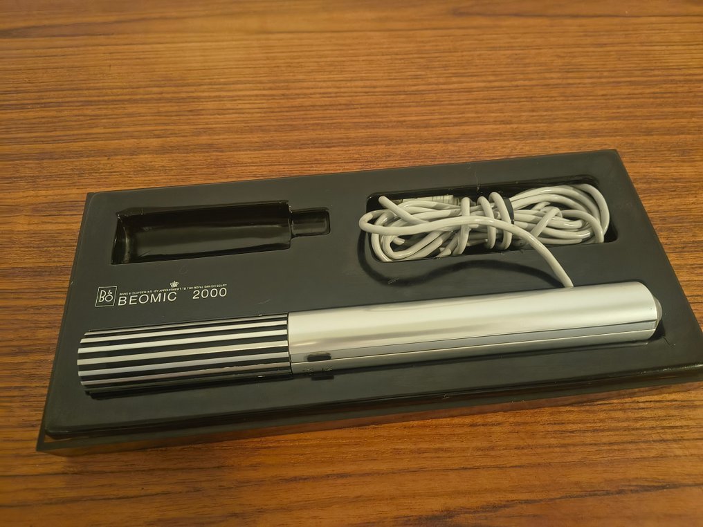 Bang & Olufsen - Iconic Beomic 2000, IF award 1970, MoMa New York. Mint condition Microphone #1.0