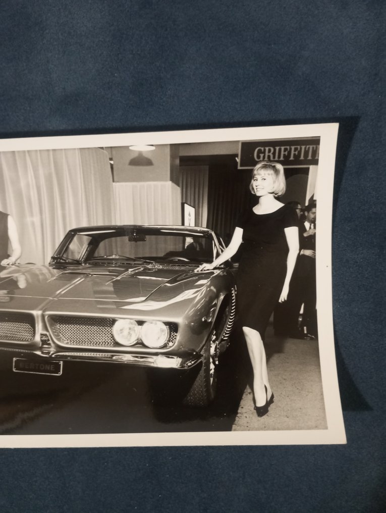 照片 - iso a/3l grifo bertone #2.1