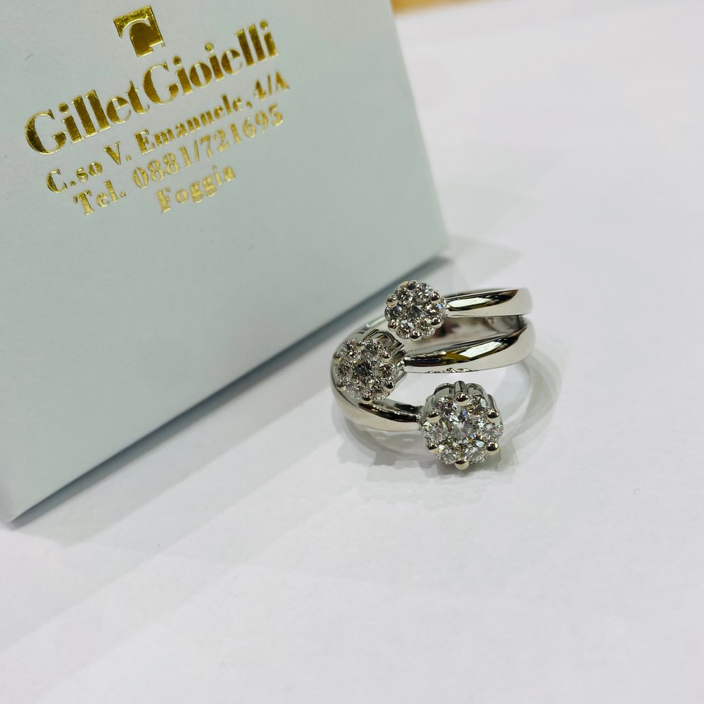 Sormus - 18 kt. Valkokulta - Timantti - Trilogy Magic #4.3