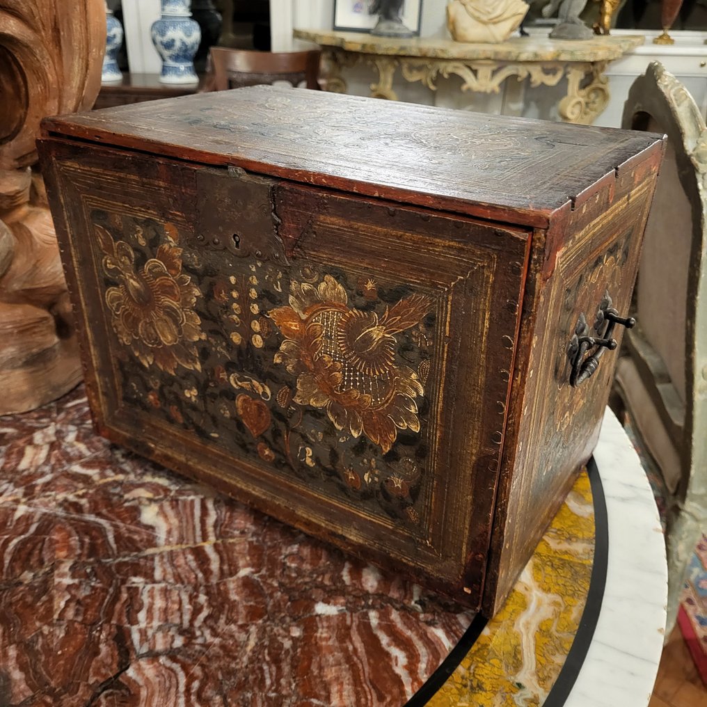 Kabinet - Fa - kis házassági szekrény #1.0