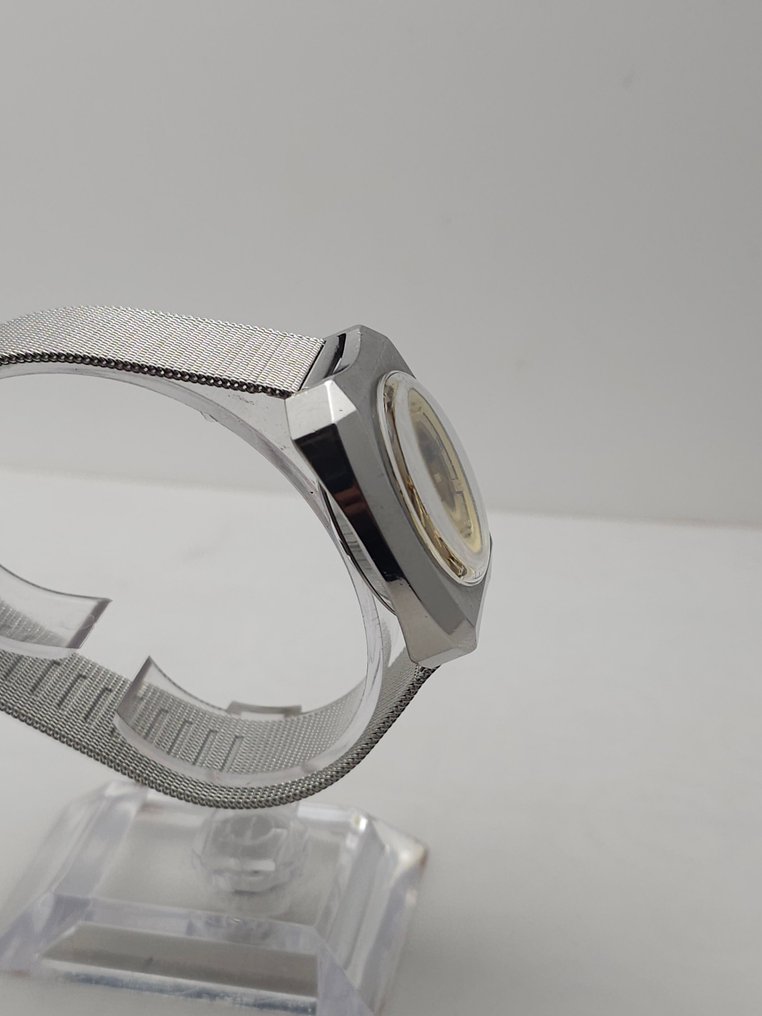 Nivada - Taravana Tiger Eye - Ingen mindstepris - 68011 - Mænd - 1970-1979 #3.2