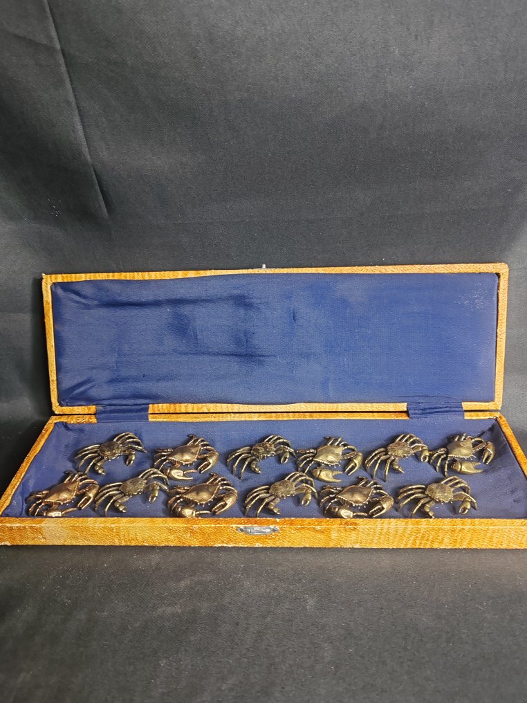 Θήκη μαχαιριών (12) - Μέταλλο #1.0