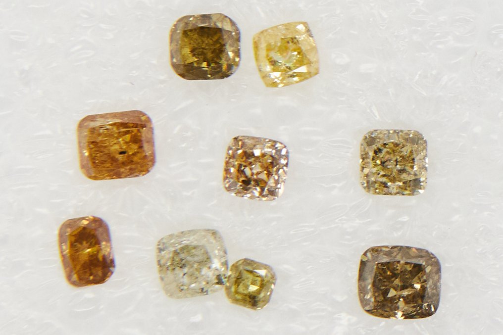 Zonder minimumprijs - 9 pcs Diamond (Natural) - 0.98 ct - Cushion - I2, I3 - Gem Report Antwerp (GRA) #1.0