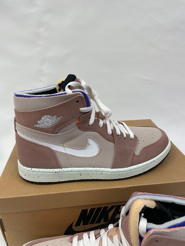 Nike - Air Jordan 1 High - Sneakers - Size: EU 44 #1.0