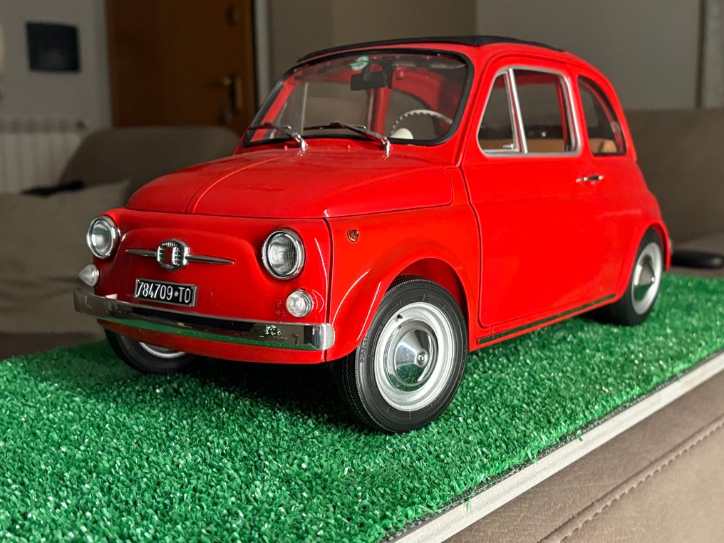 Hachette 1:8 - Model car - Fiat 500 #1.0