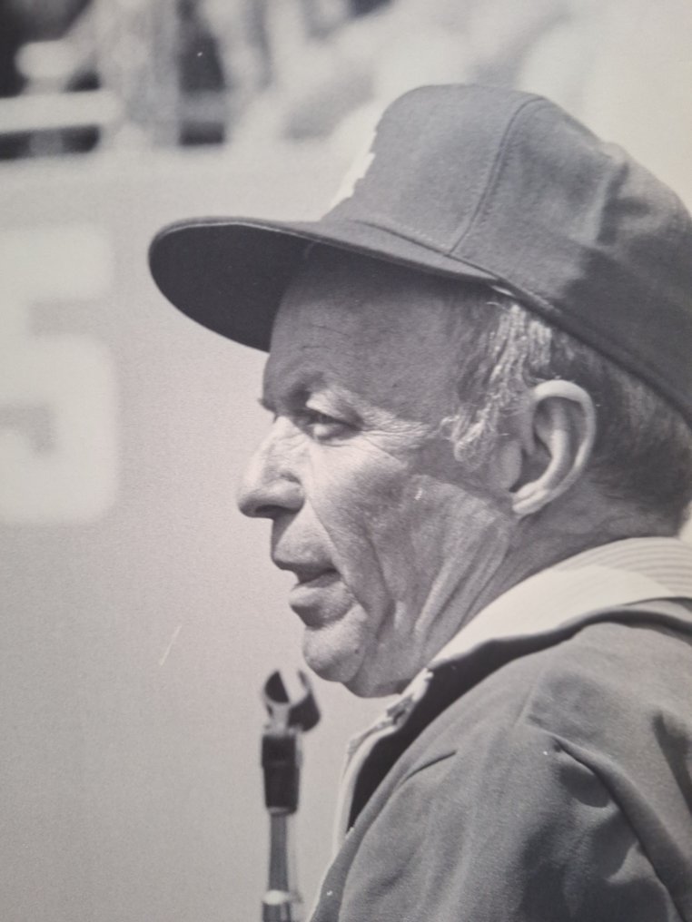 T. Korody/Sygma - Frank Sinatra, at Dodger Stadium, Los Angeles, 1977 #1.0