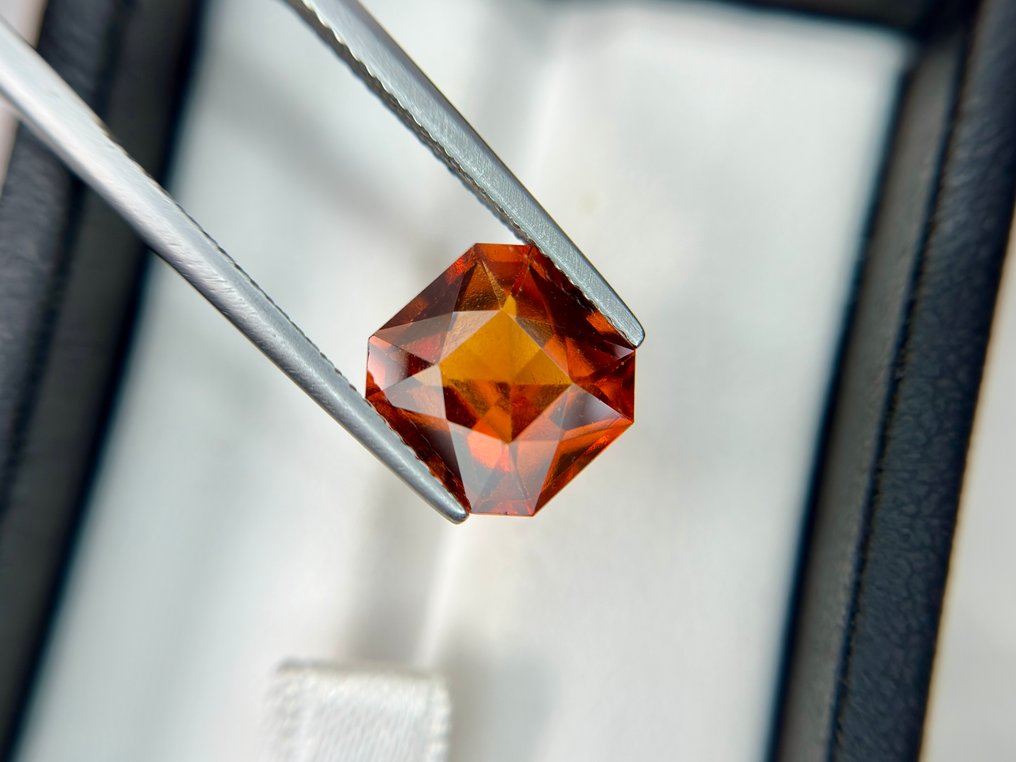 没有保留价 - 1 pcs 橙色 红榴石 - 4.40 ct - 国际有色宝石协会(ICA GemLab) - 优质钙铝榴石 #1.0