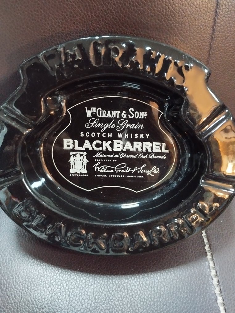 Black & White & other whisky related memorabilia  - b. 1980s - N/A #3.2