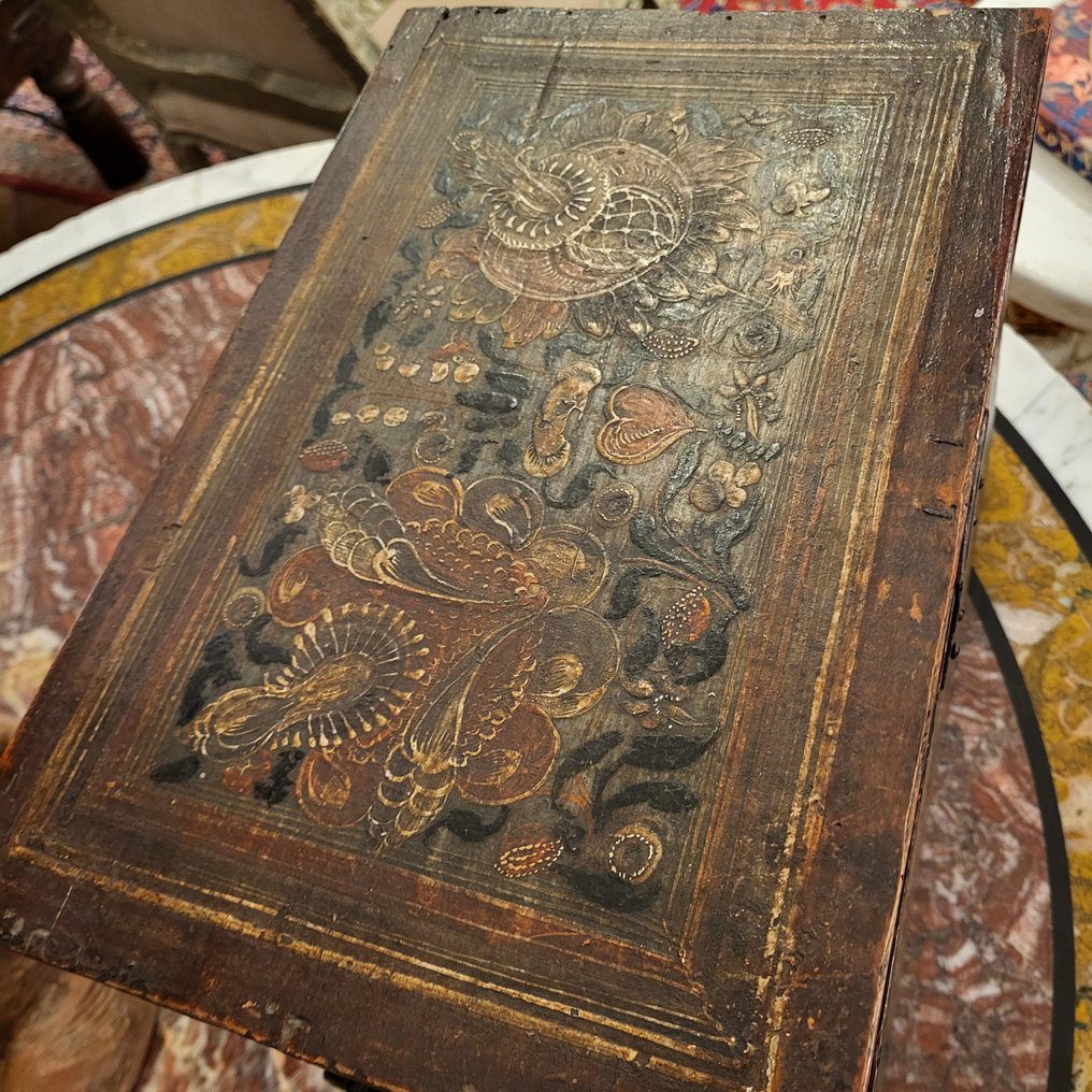 Kabinet - Fa - kis házassági szekrény #4.3