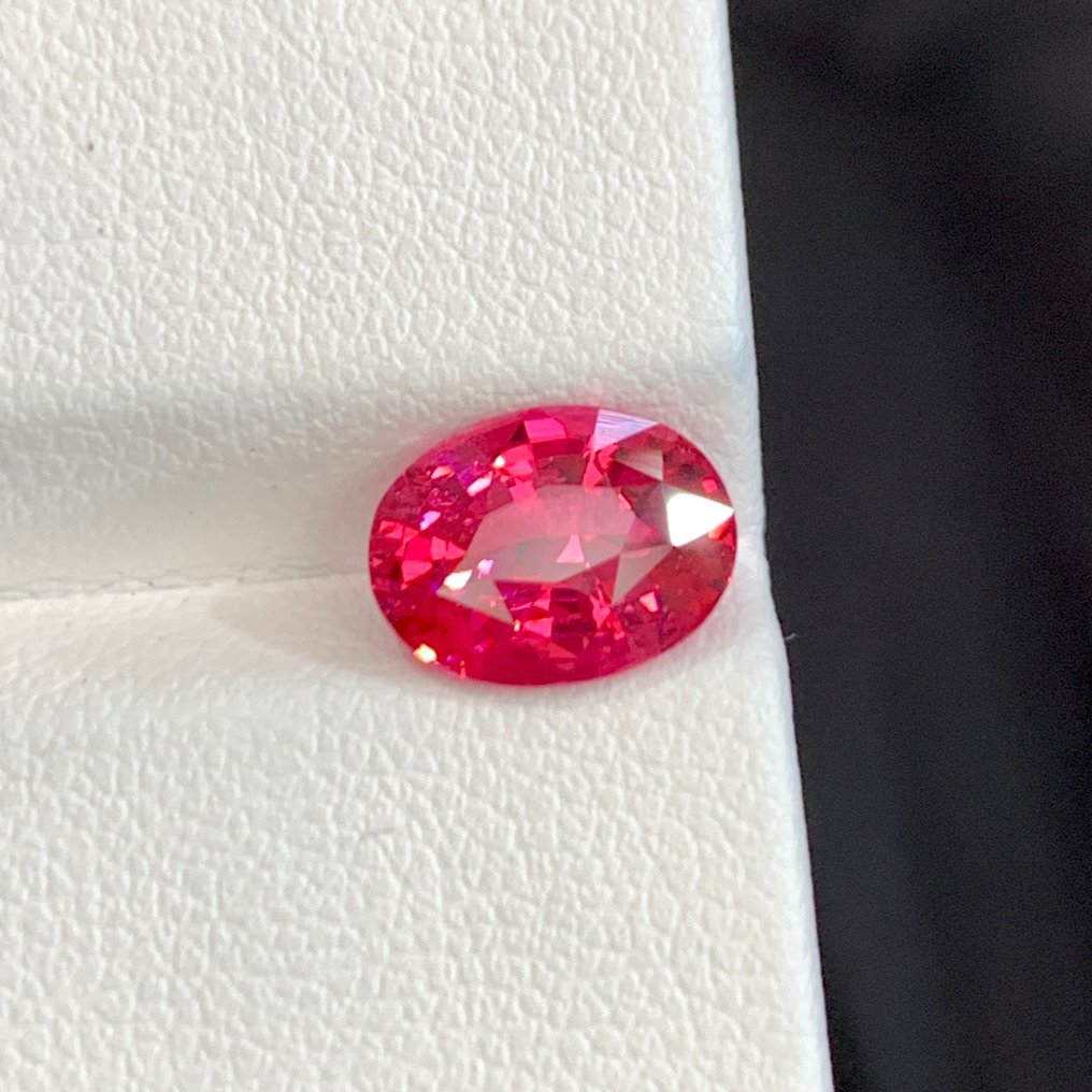 1 pcs  粉色 尖晶石  - 2.52 ct - Bellerophon Gemlab - Mahenge 鲜粉色尖晶石 #1.0